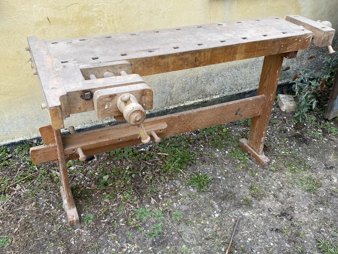 Billede 1 - Høvlebænk fra sløjdsal