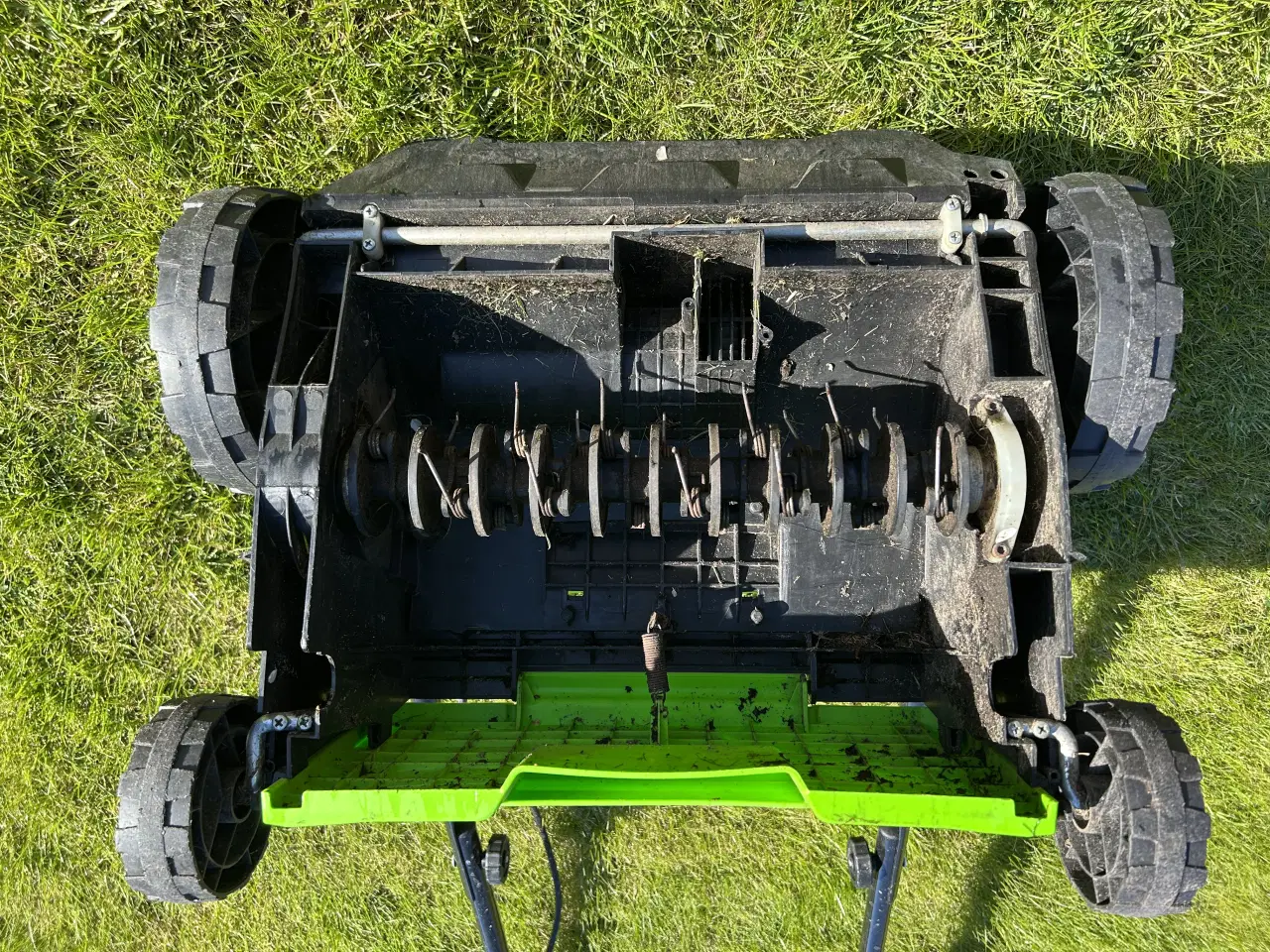 Billede 5 - Plænelufter- og mosfjerner