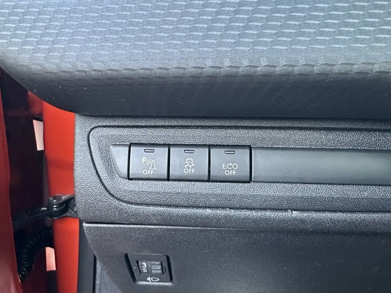 Billede 9 - Peugeot 208 1,6 BlueHDi 100 Allure Sky