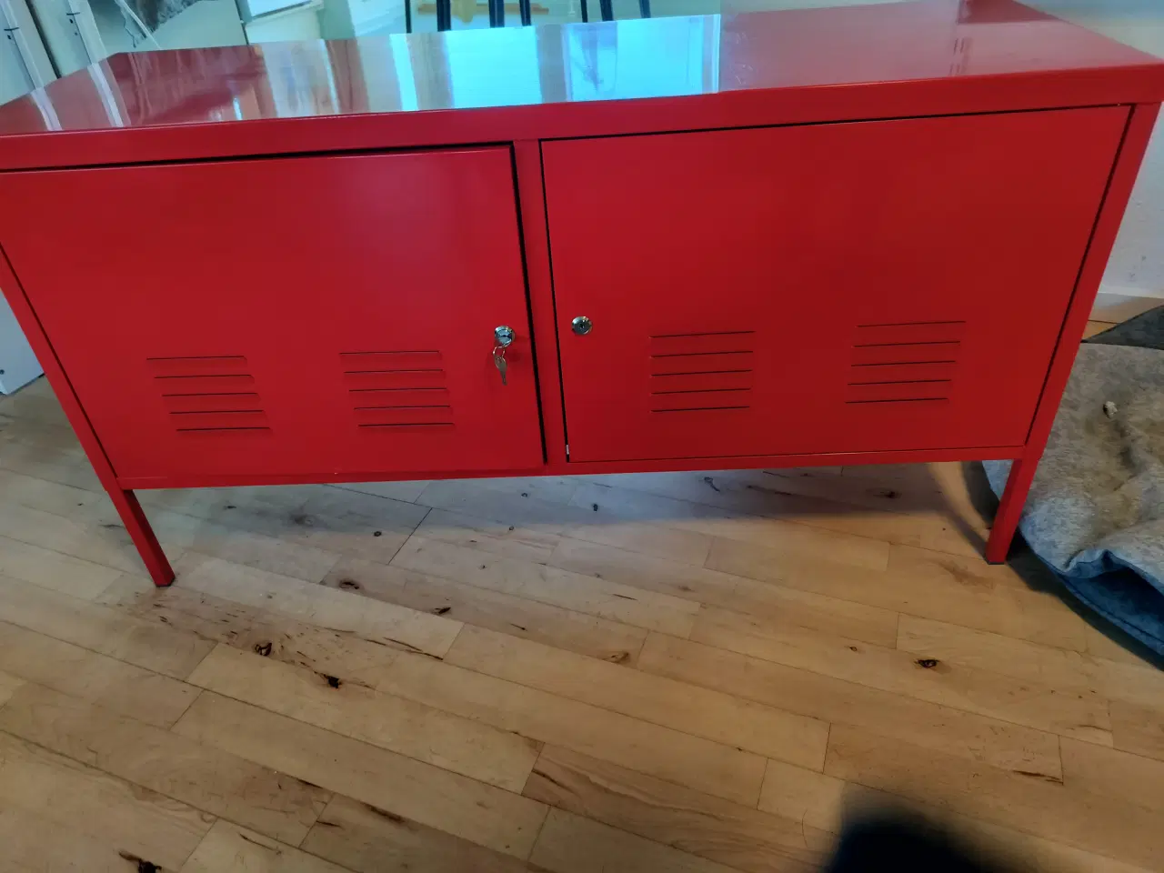 Billede 1 - Ikea metal skab