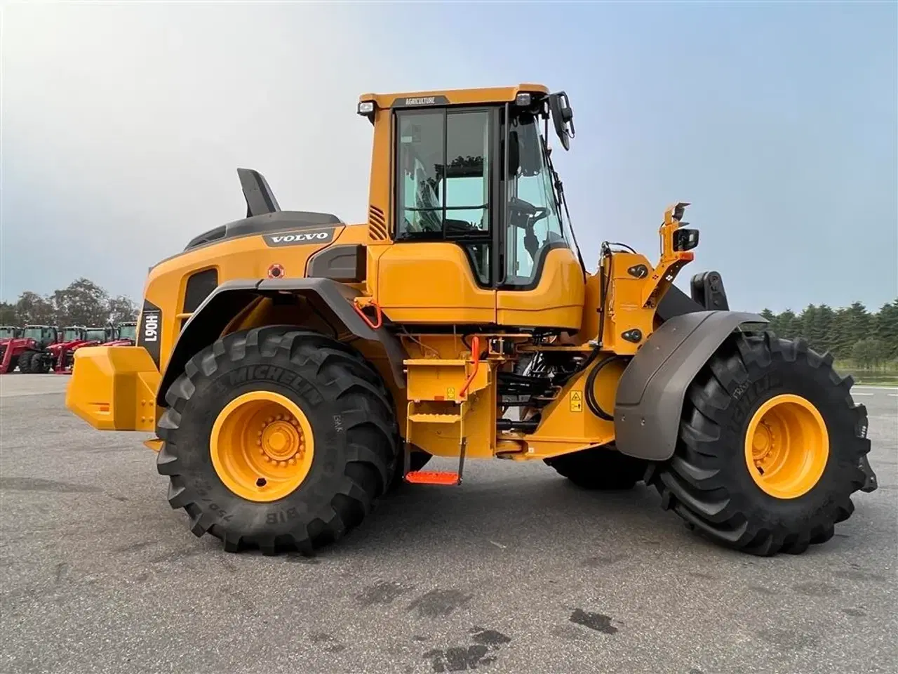 Billede 12 - Volvo L 90 H AGRICULTURE OG LANG BOM! KUN 1200 TIMER! TIL OMGÅENDE LEVERING!