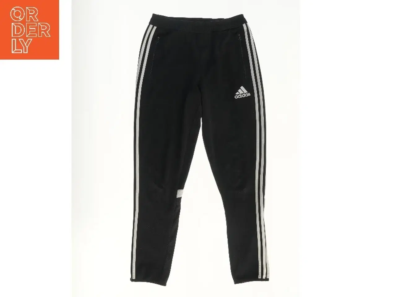 Billede 1 - Sporty sorte bukser med striber fra Adidas (str. 164)