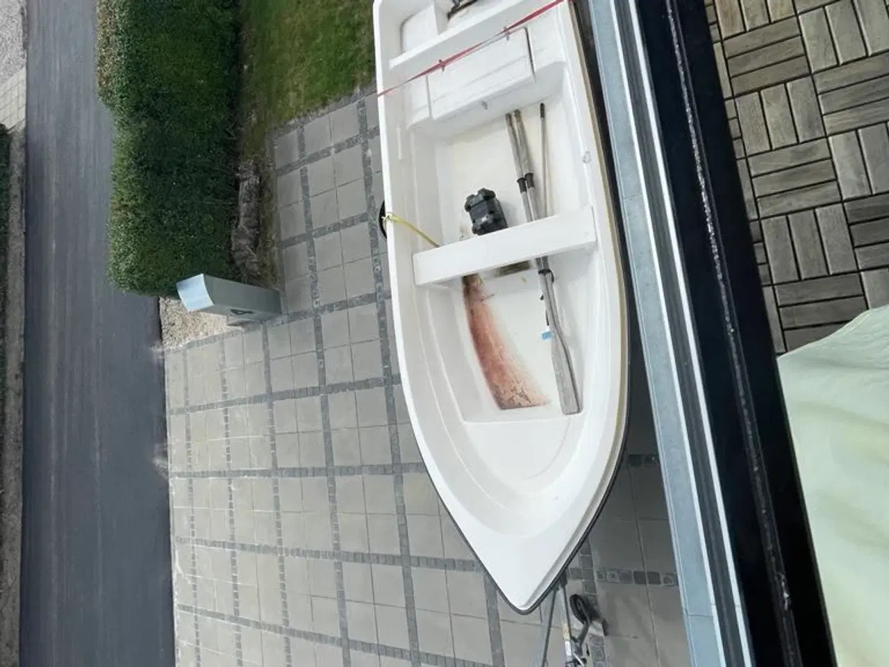 Billede 1 - Jolle med motor og trailer