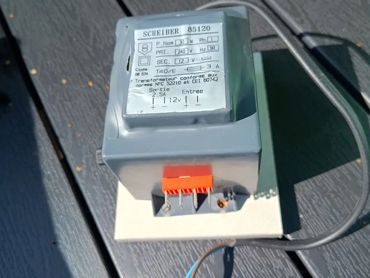 Billede 1 - Omformer 220 til 12 Volt fra gl. Bürstner.