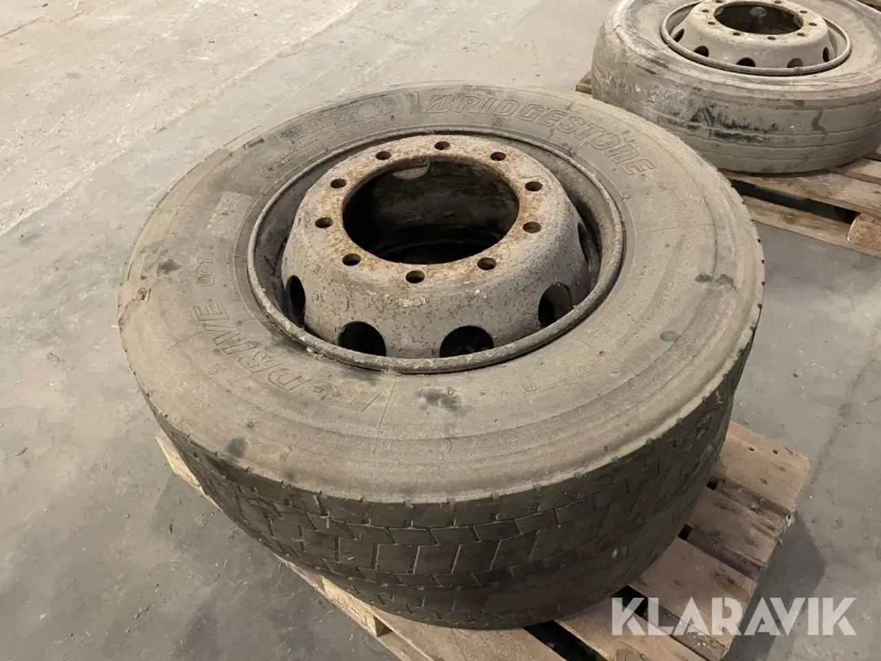 Billede 12 - Lastbils dæk 5 styk