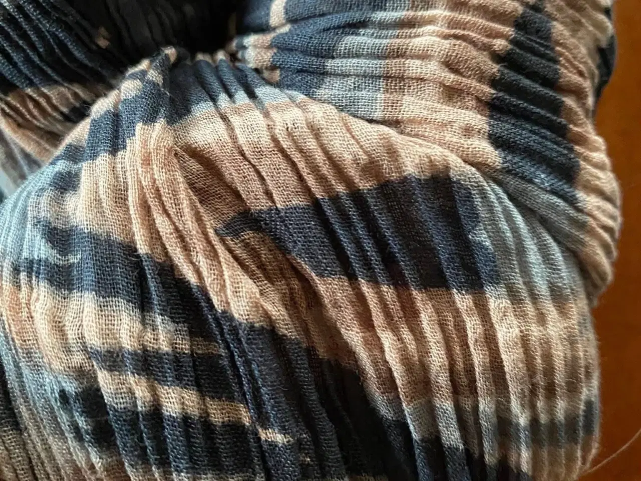 Billede 2 - Langt tørklæde 