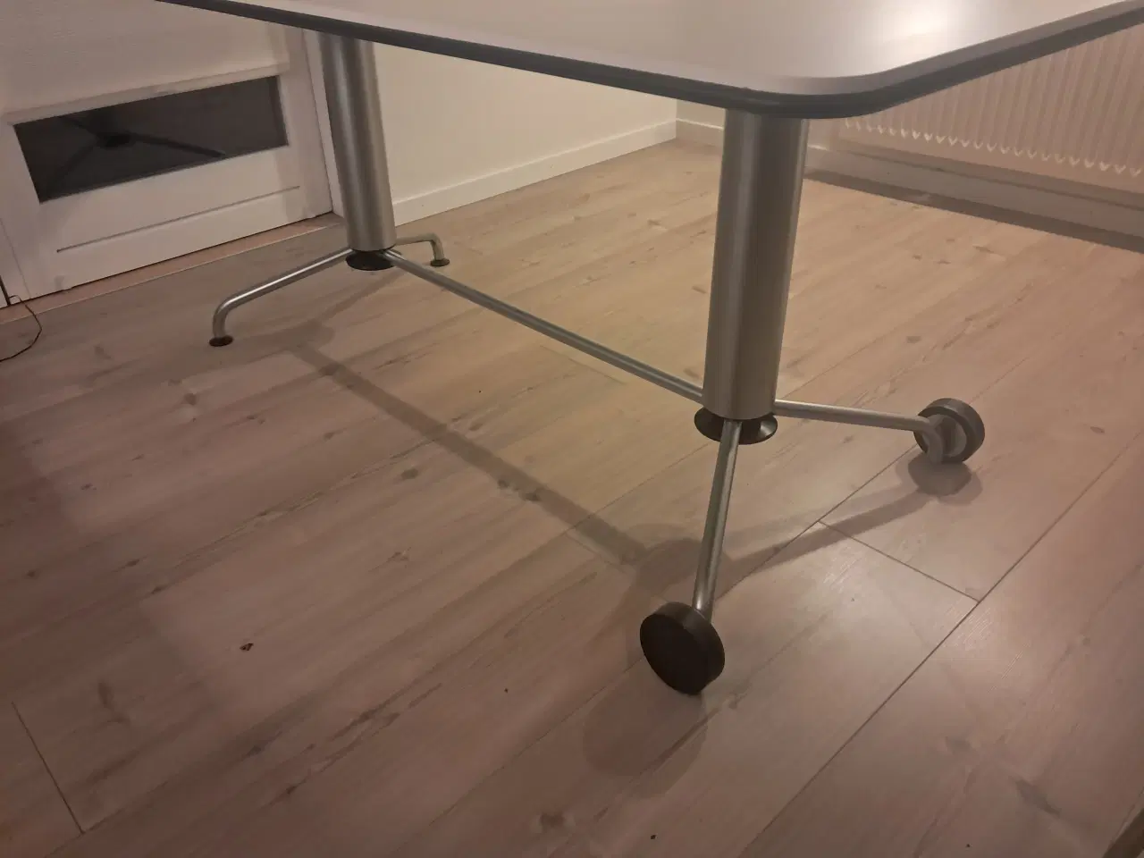 Billede 2 - Fritz Hansen Bord