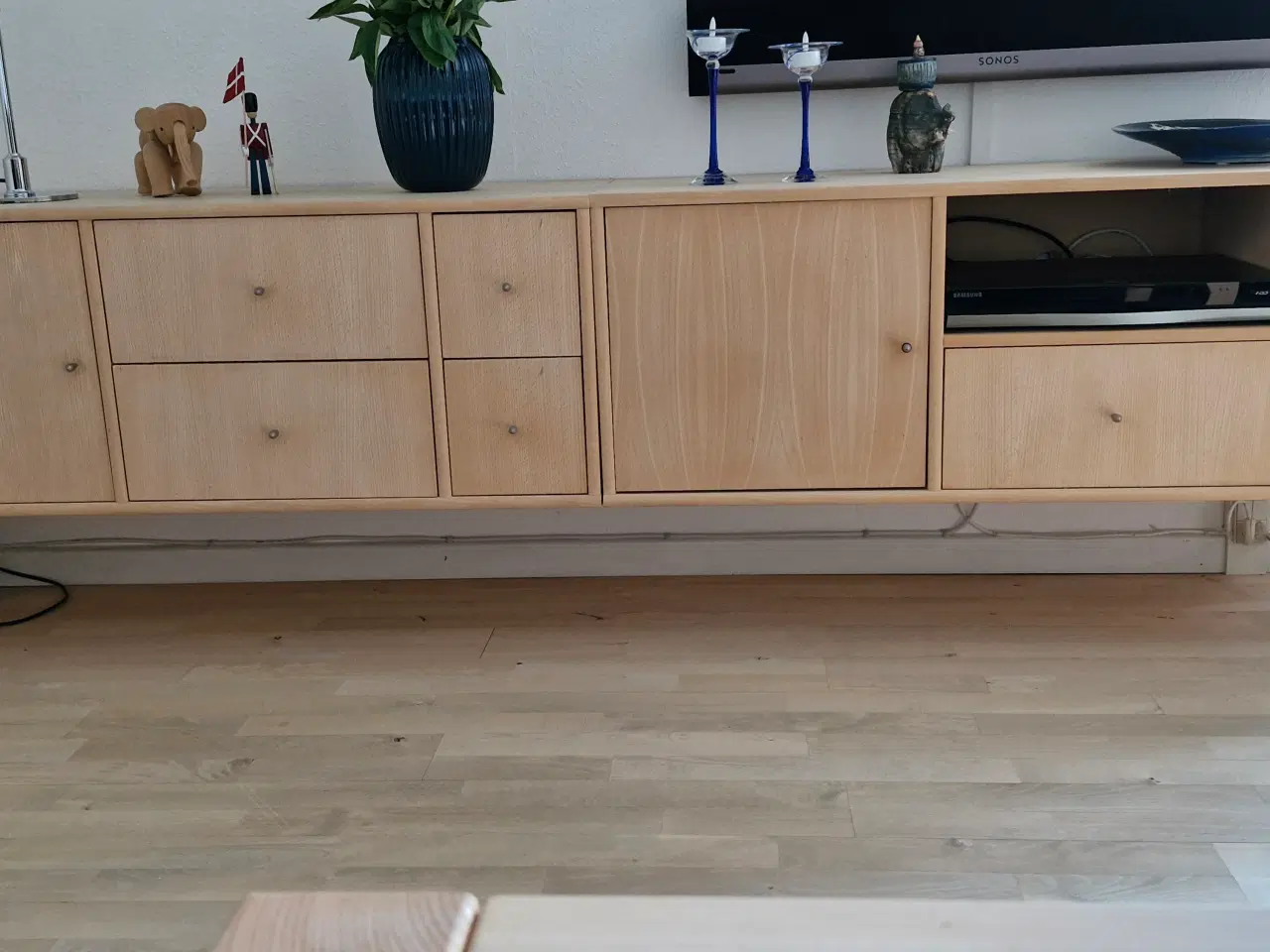 Billede 2 - Reol til under tv