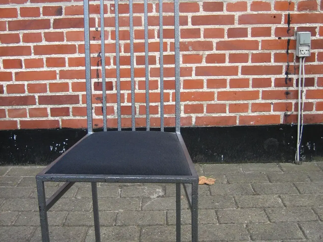 Billede 1 - Spisebordsstole - jern.