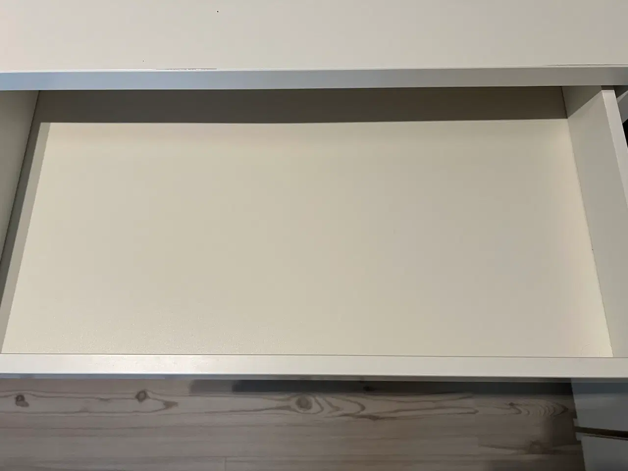 Billede 5 - Skrivebord (Micke fra Ikea)