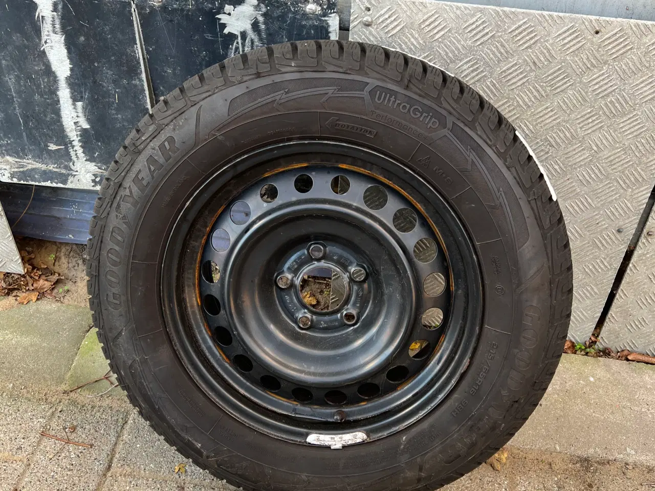 Billede 1 - Vinterdæk Captur