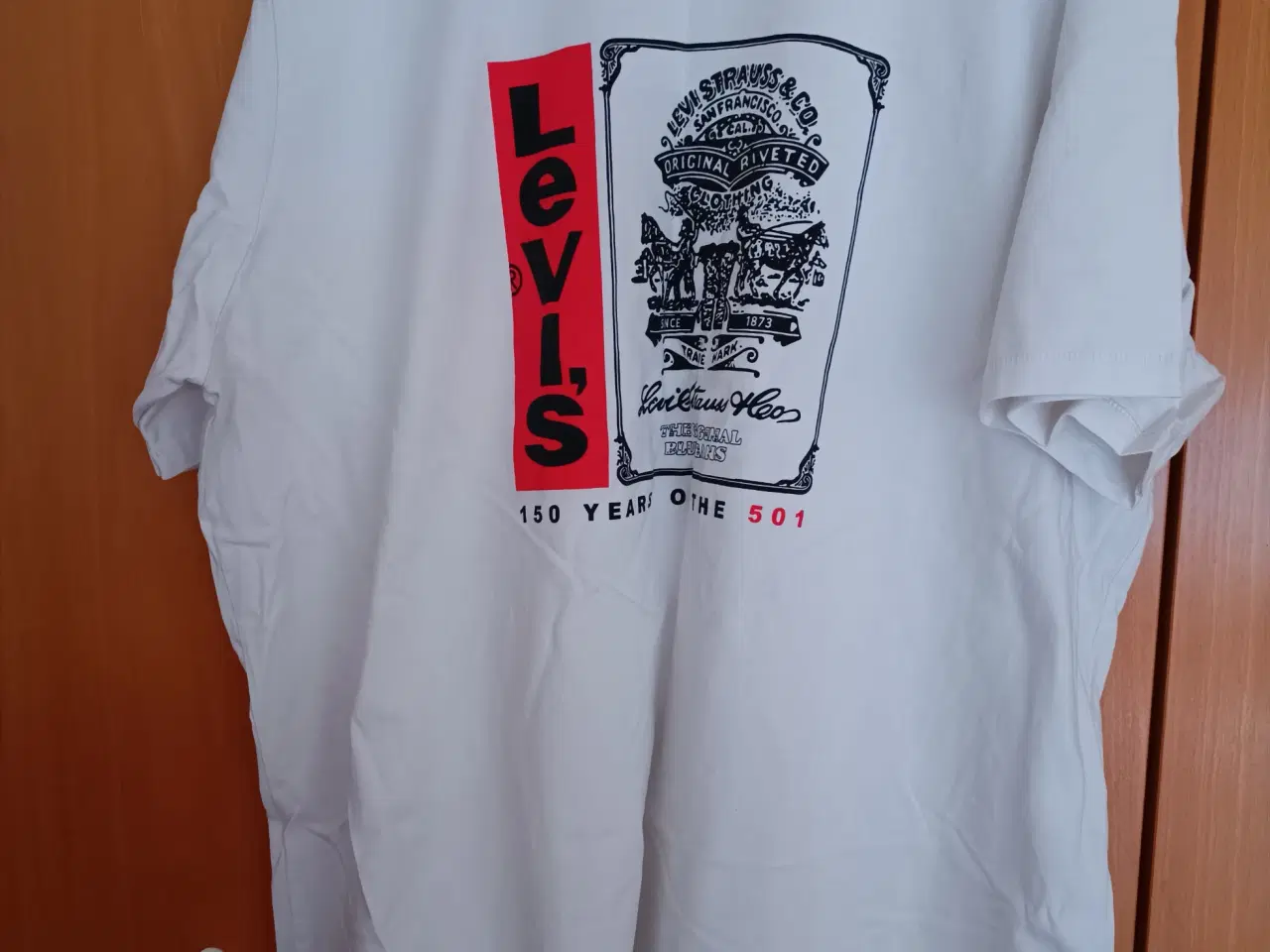 Billede 1 - Levis T-shirt