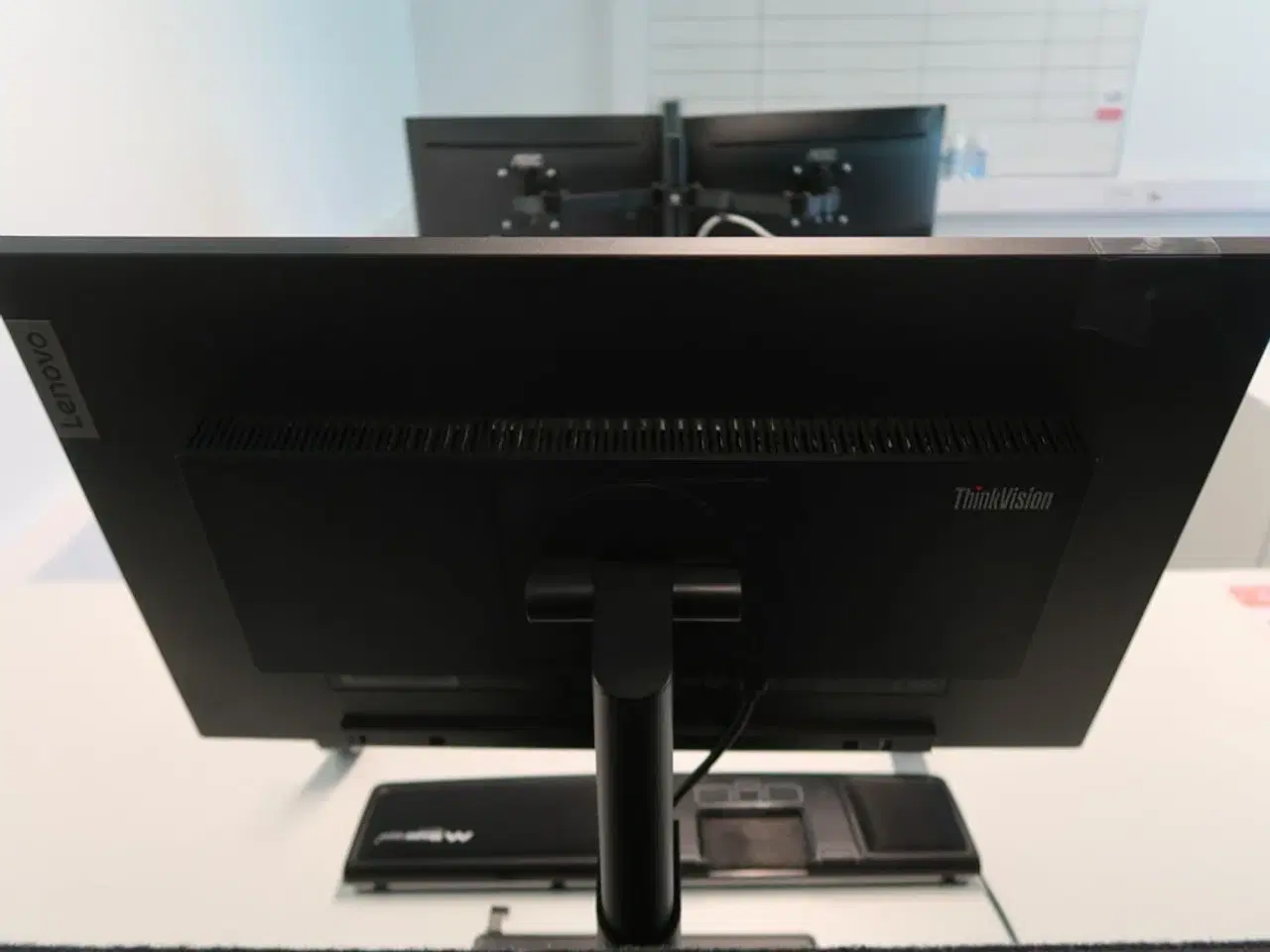Billede 2 - Lenovo ThinkVision T23i-20 24" skærm
