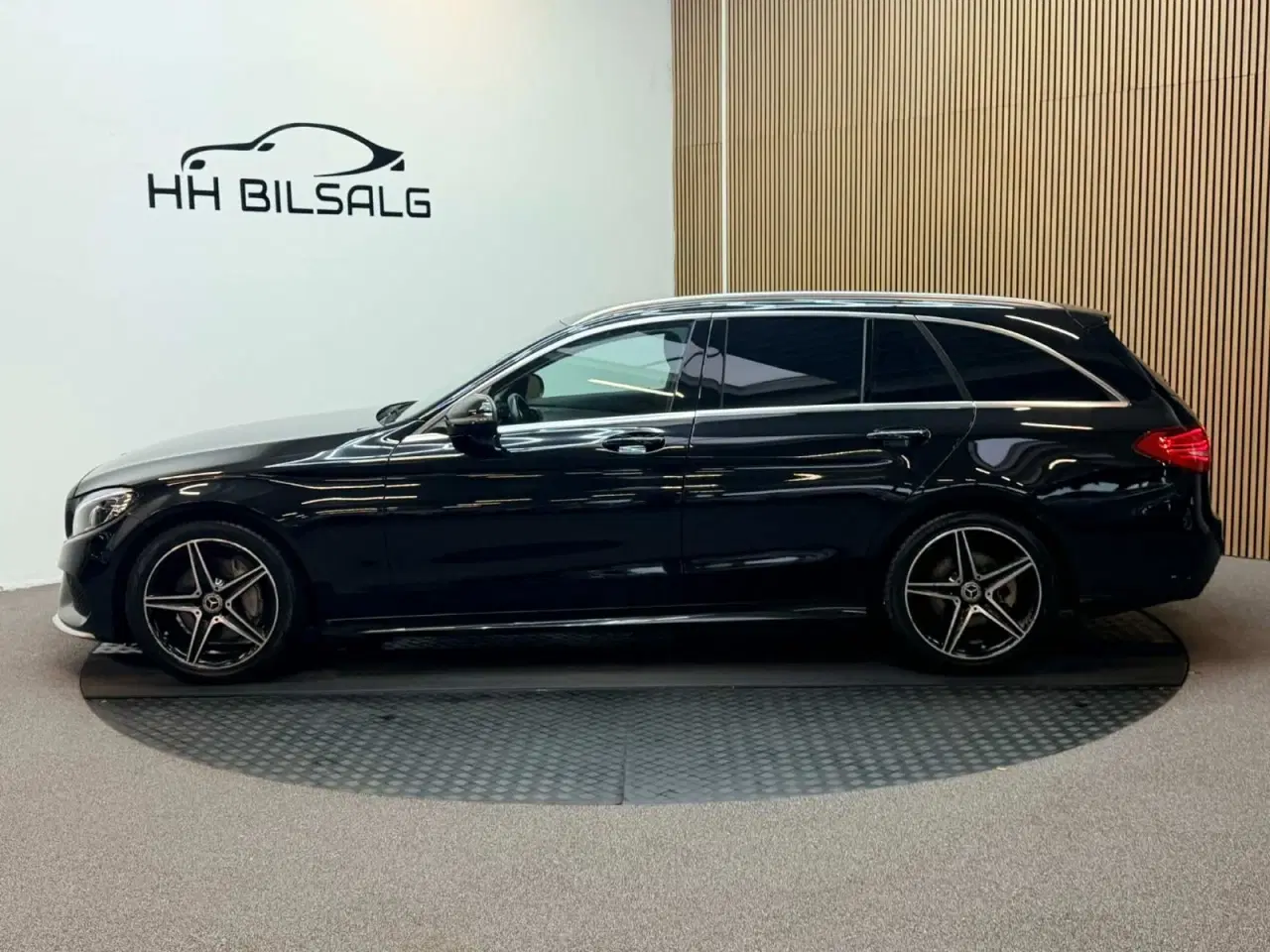 Billede 8 - Mercedes C220 d 2,2 AMG Line stc. aut.
