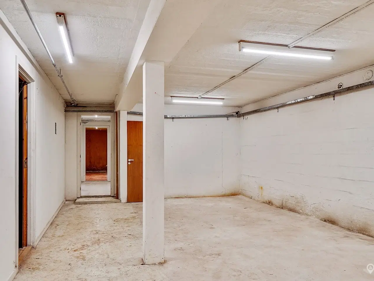 Billede 9 - Stor-butik ved byens bedste indfaldsvej