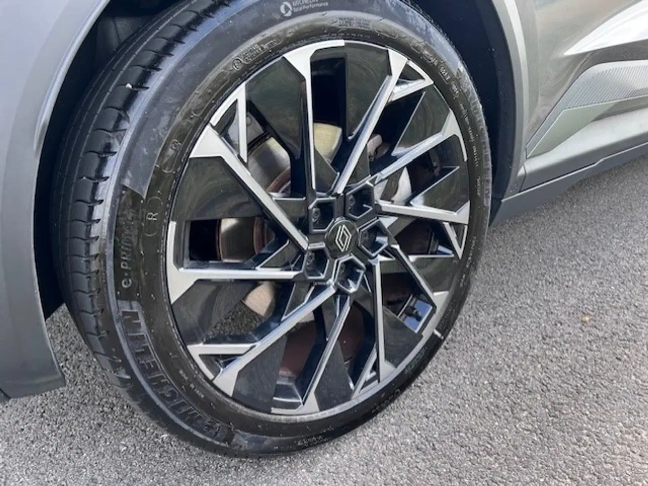 Billede 2 - Flot Renault Scenic E-Tech, m. dæmpbar glastag