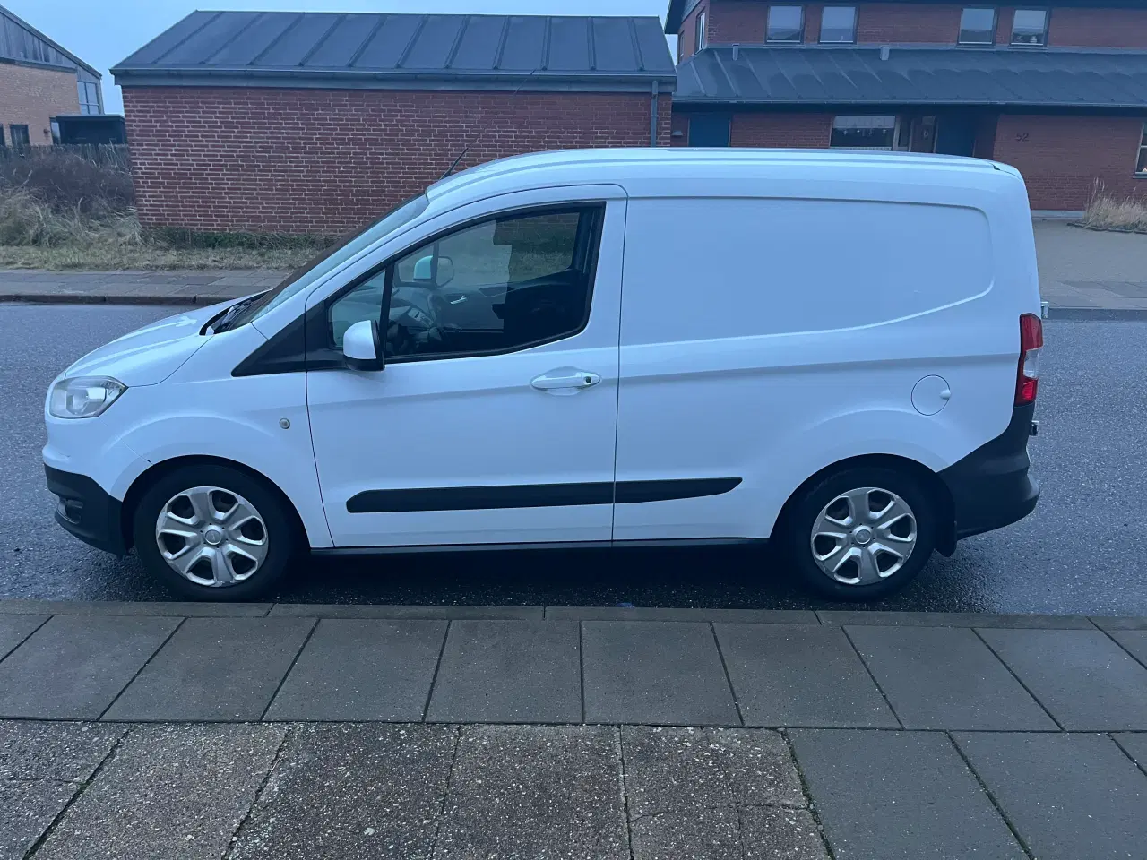 Billede 2 - FORD Transit Courier  1.6 TDCI (95 HK) Van 