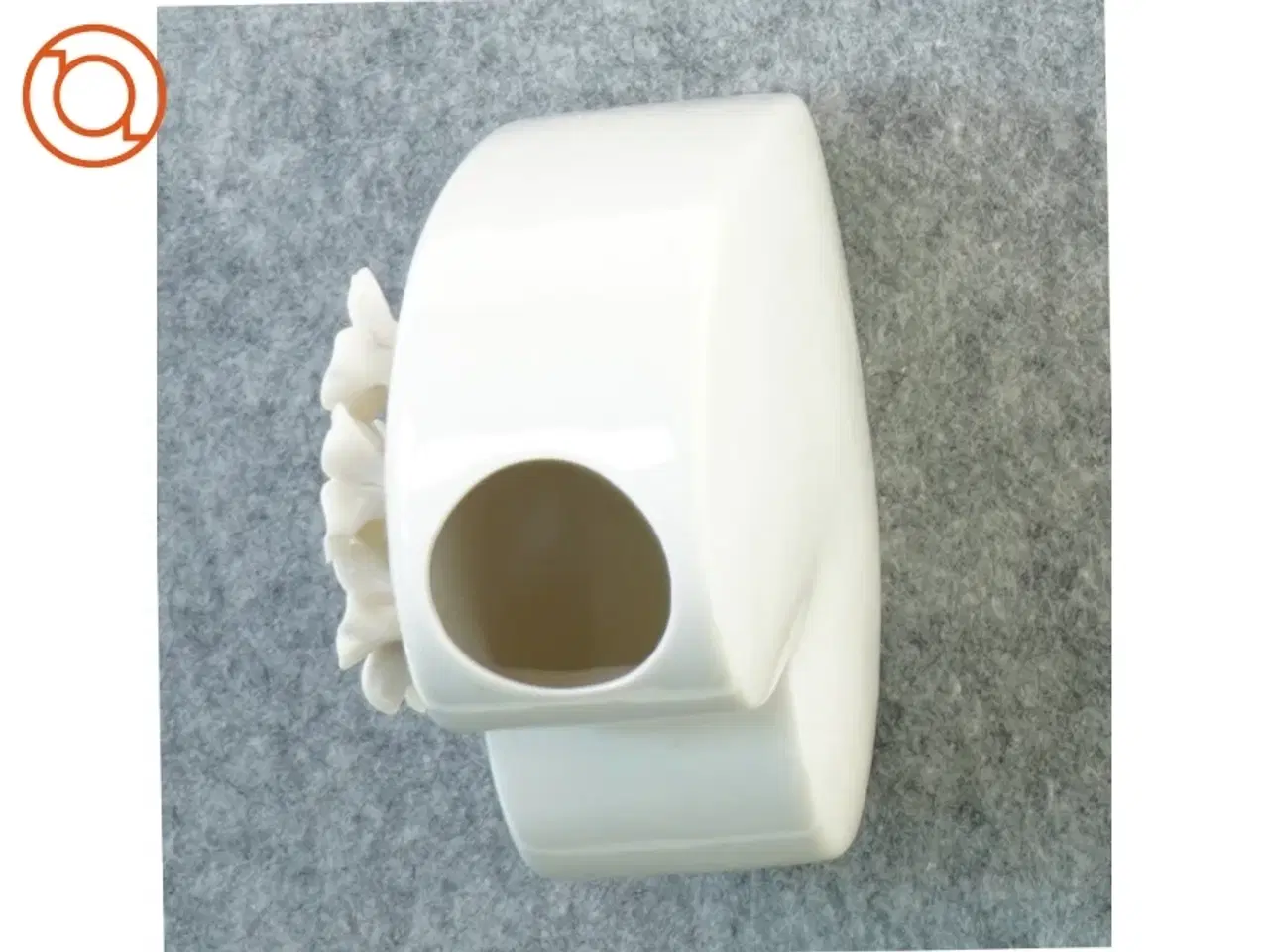 Billede 2 - Porcelæns vase, hjerte form (str. 12 x 13 x 6 cm)