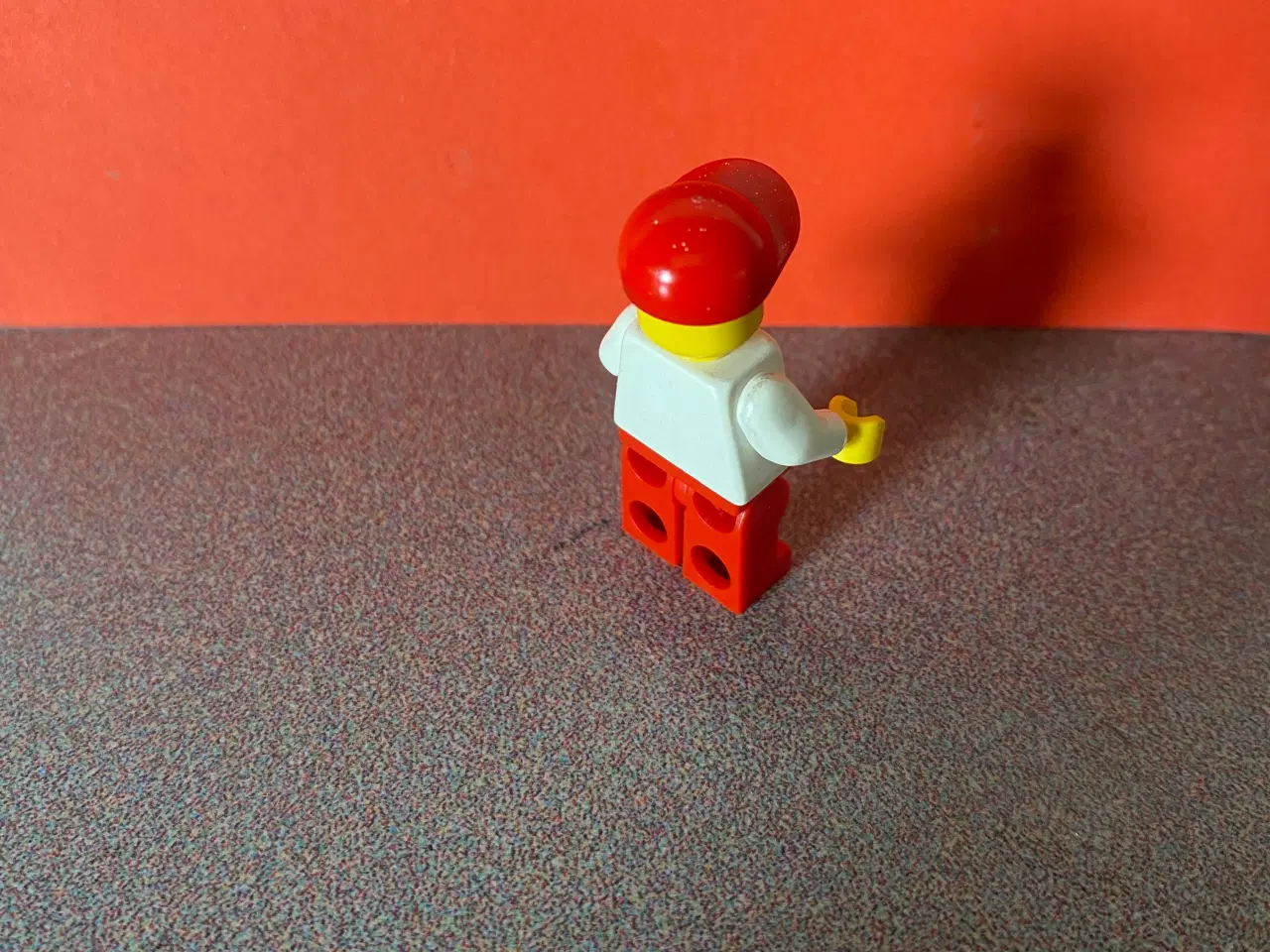 Billede 3 - Lego minifigurer fra omkring 1980 sælges. 