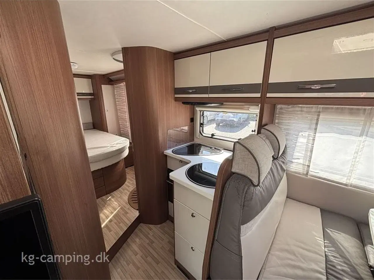 Billede 8 - 2015 - LMC I 745   Fin Helintegrerede autocamper med masser af udstyr.