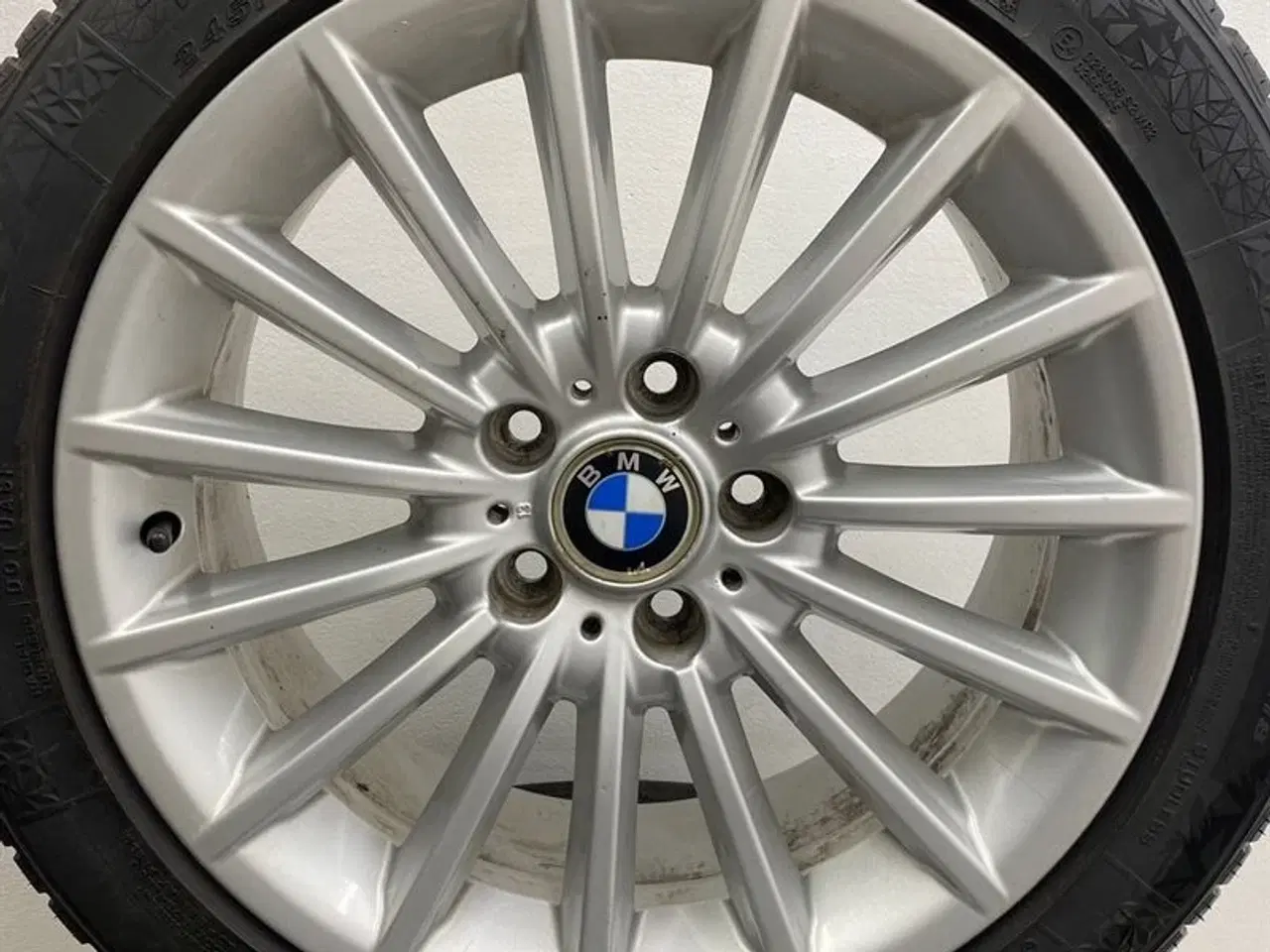 Billede 11 - 18" Org. BMW Alufælge med dæk "Radialspoke 237" A64093 BMW X1 (E84) F07 GT F10 F11 F12 F13 F06 GC F10 LCI F11 LCI F07 GT LCI X4 (F26) F06 GC LCI F12