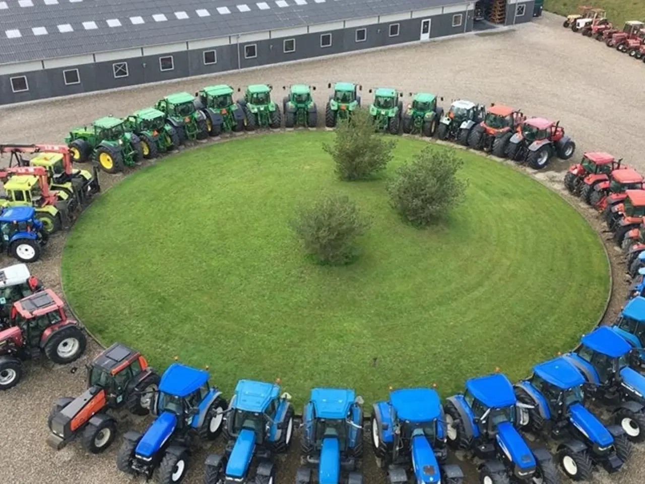 Billede 6 - KRONE Big Pack 4X4 High Speed boogie montering med styrbar aksel og bremser.