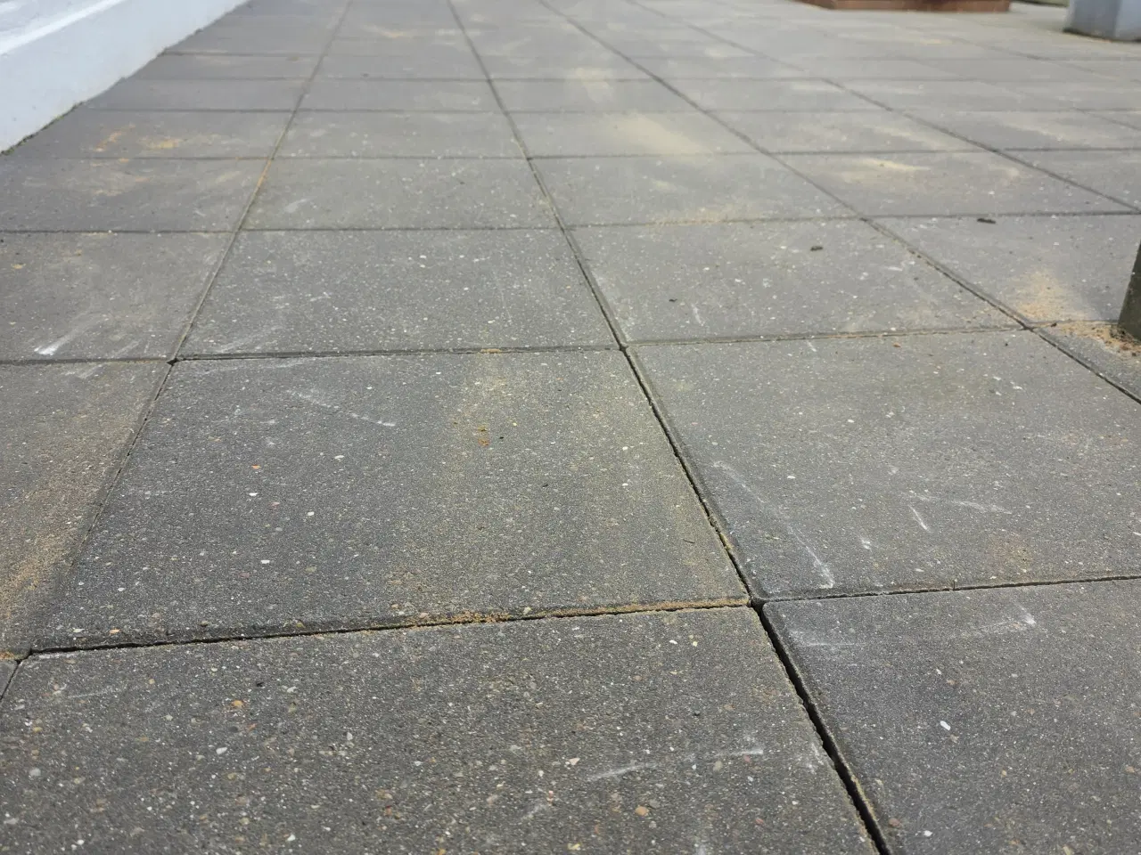 Billede 5 - Jeg udfører belægningsarbejde.