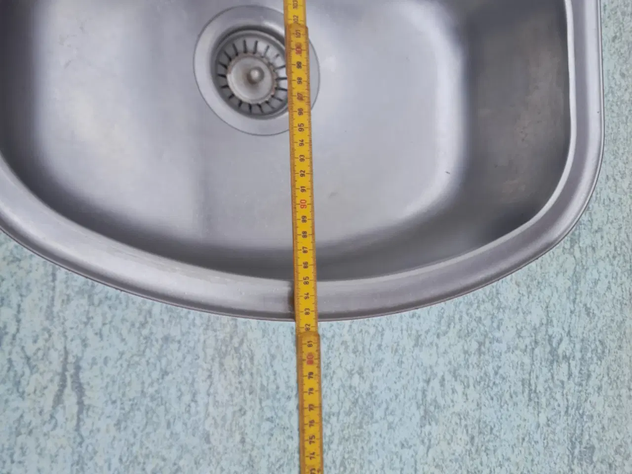 Billede 5 - Bordplade med underlimet dobbelt vask 328 cm +