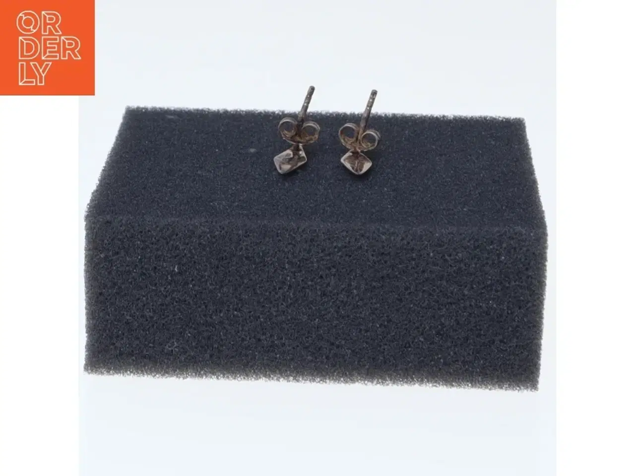 Billede 4 - Sølv ørestikker (str. 1,7 cm)