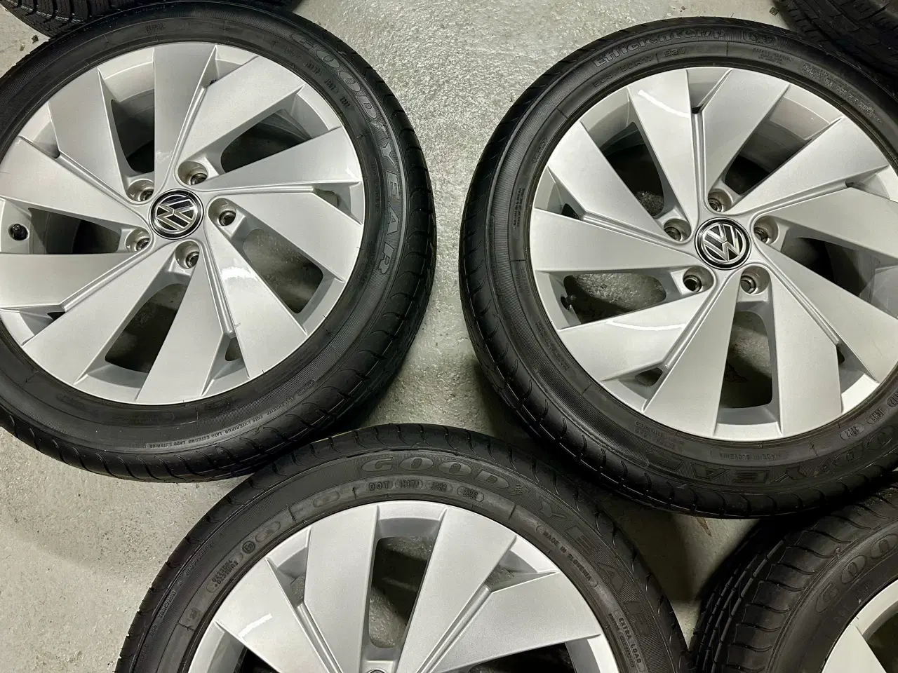 Billede 2 - Vw fælge 17”