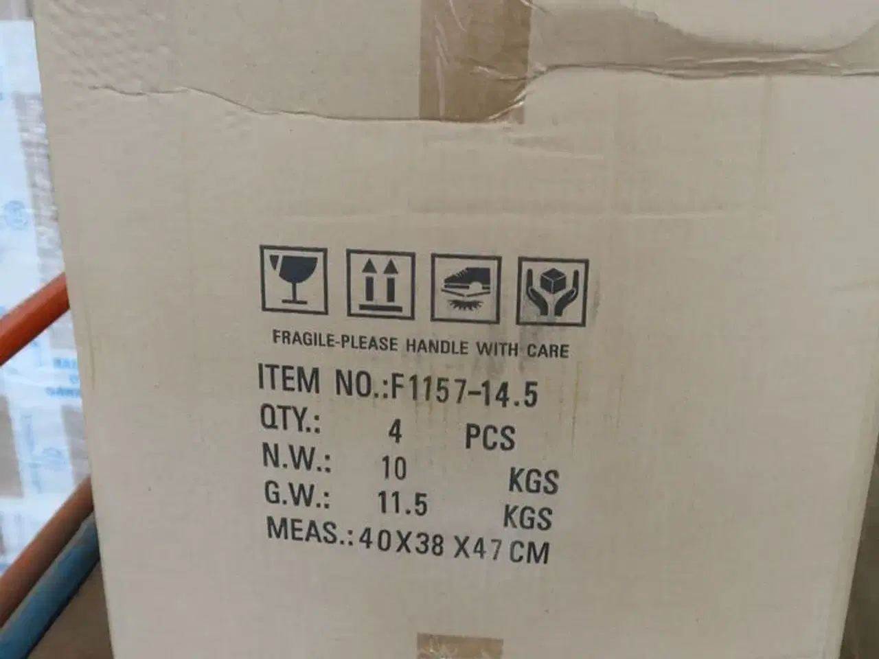 Billede 6 - 3 kasser (4 pr. stk.) Serveringsskål  hvid porcelæn KEN STORKØKKEN