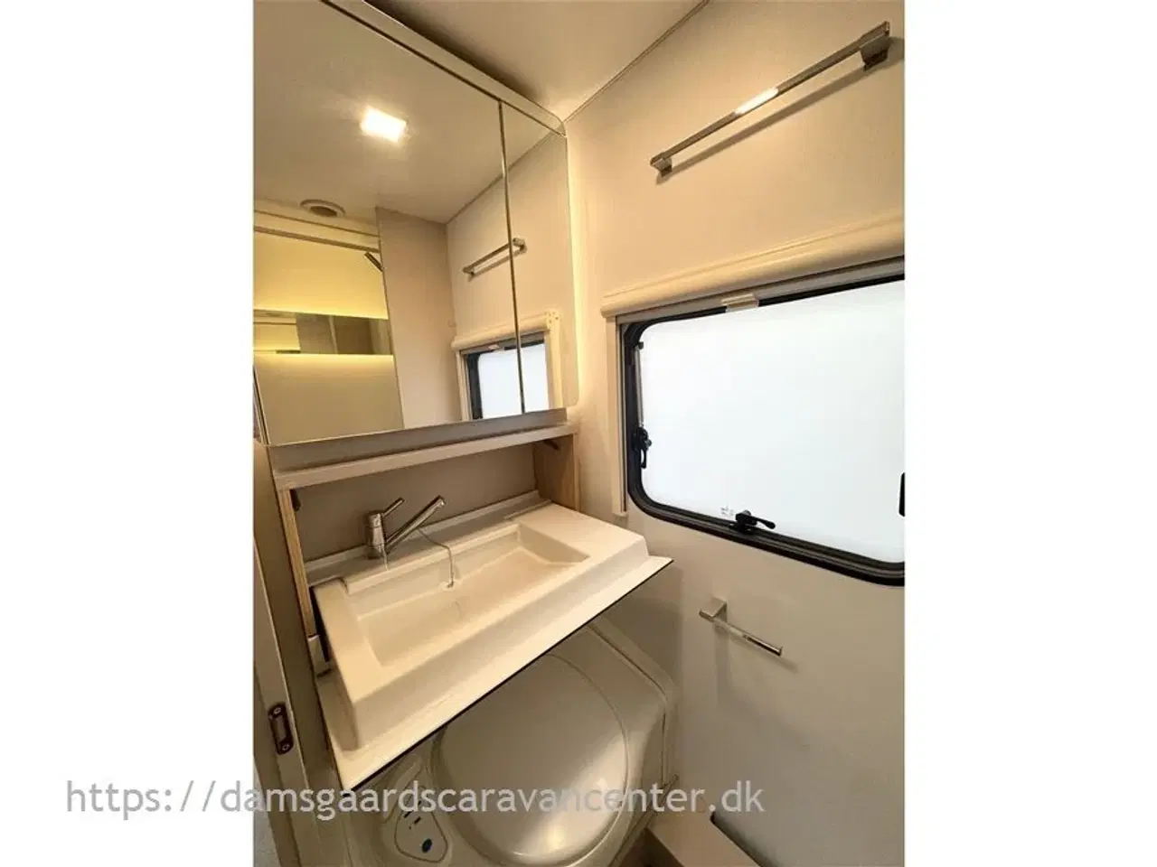 Billede 19 - 2022 - Adria Adora 573 PT   Dobbeltseng-3 Køjer-Gulvtemp.-Mover-Telt