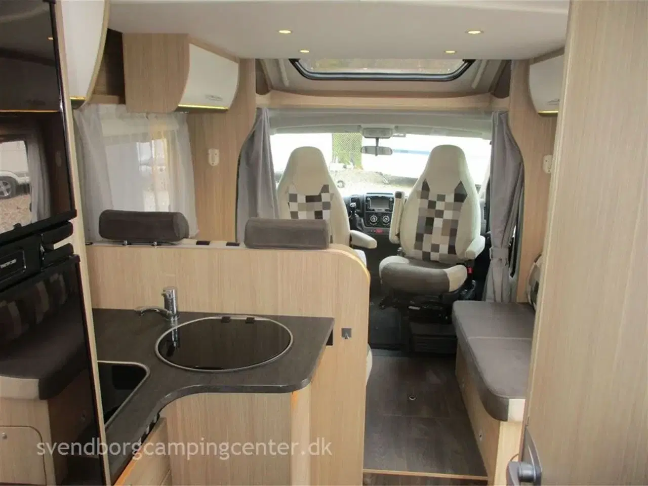 Billede 19 - 2020 - SunLight T 67   Meget velholdt