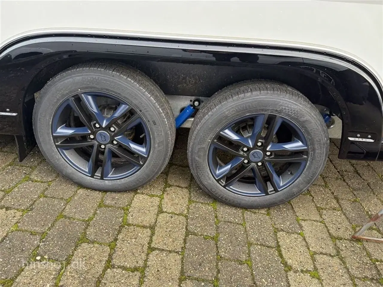 Billede 21 - 2026 - Polar BQDA 650 Black Edition    Polar vintervogn med en dejlig fritstående dobbeltseng fra Hinshøj Caravan