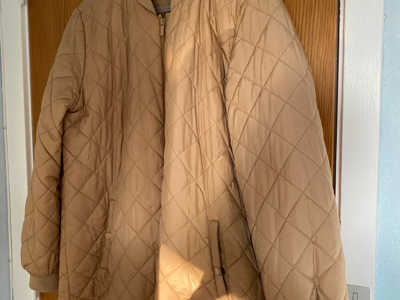 Billede 5 - vinterfrakker heraf den ene er vende frakke