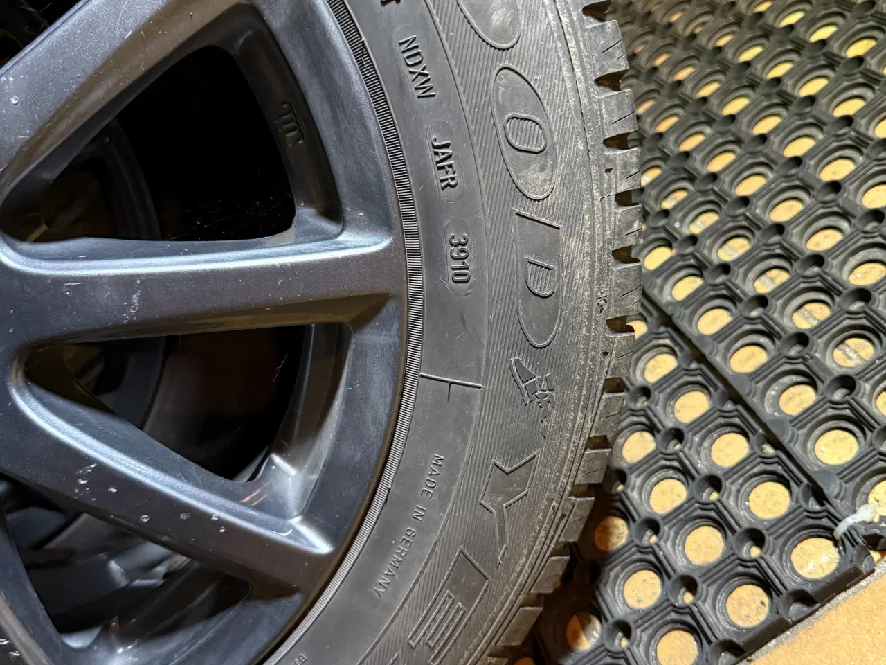 Billede 4 - Goodyear UltraGrip 9 vinterdæk