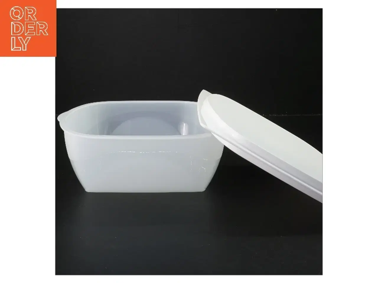 Billede 2 - Tupperware osteboks (str. 20 cm)