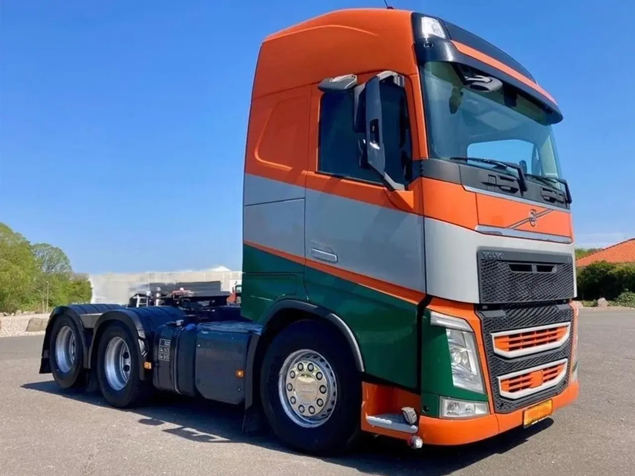 Billede 21 - Volvo FH 500 6x4 med tandemløft og aftagelig HMF 1150 kran+ 2 strengs hydraulik