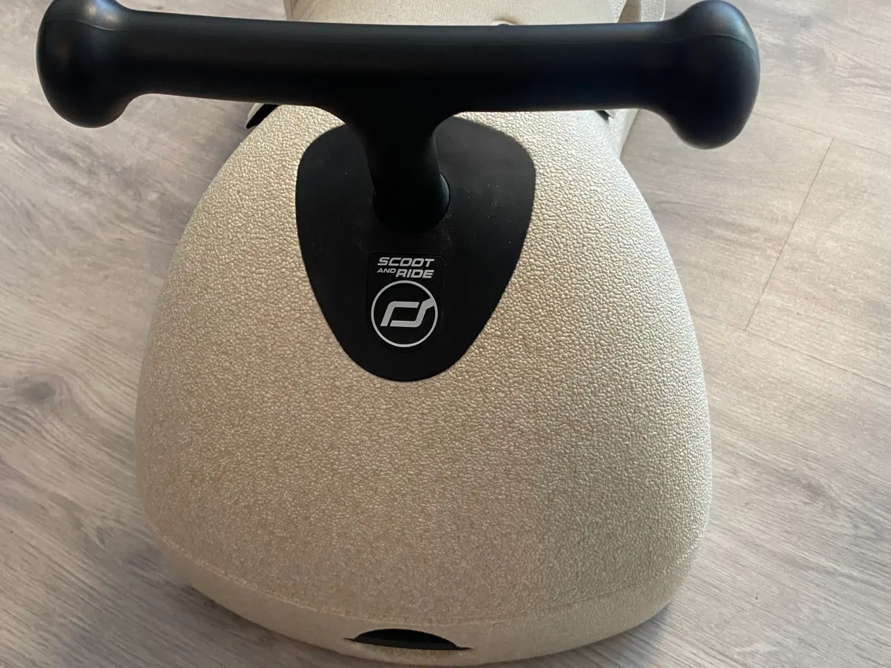 Billede 1 - Scoot and Ride løbecykel. 