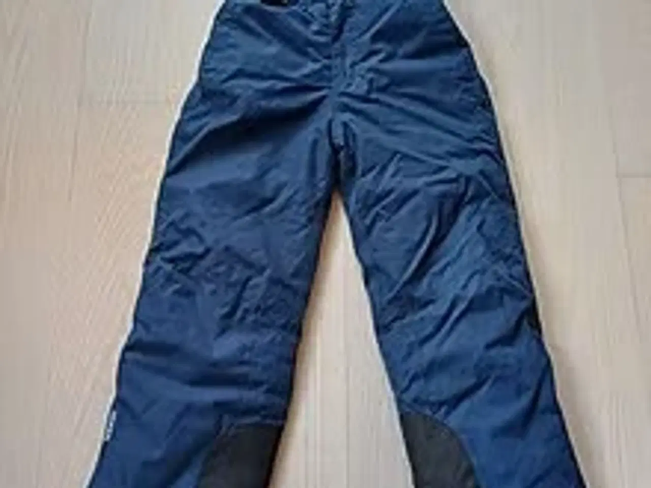 Billede 1 - Skibukser str. 128