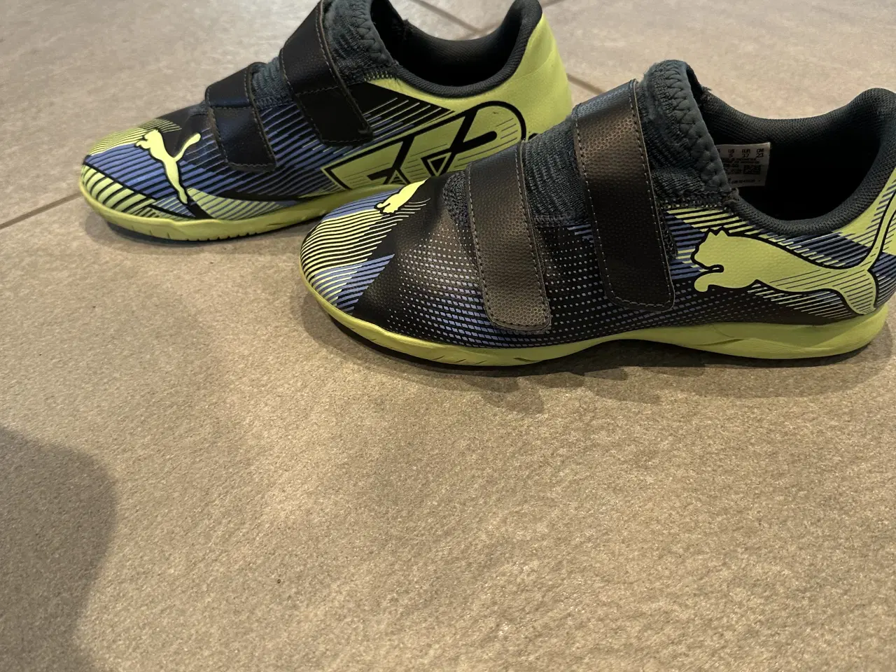 Billede 2 - Indendørs fodboldstøvler str. 37