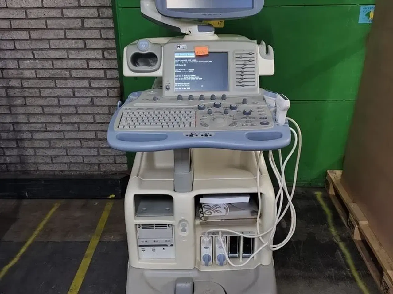 Billede 1 - Ultrasound scanner GE Logiq 9