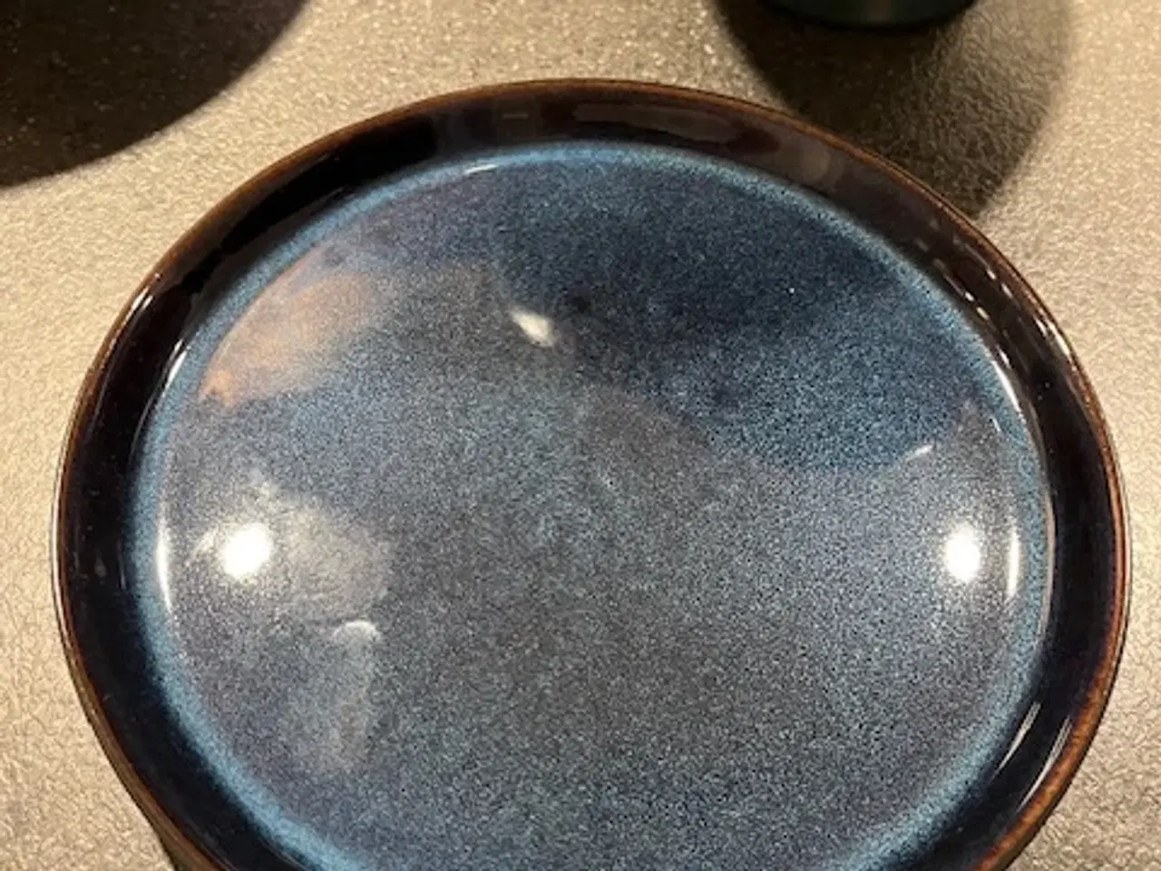 Billede 3 - Flot Bitz stentøjs-lot – krus og middagstallerken