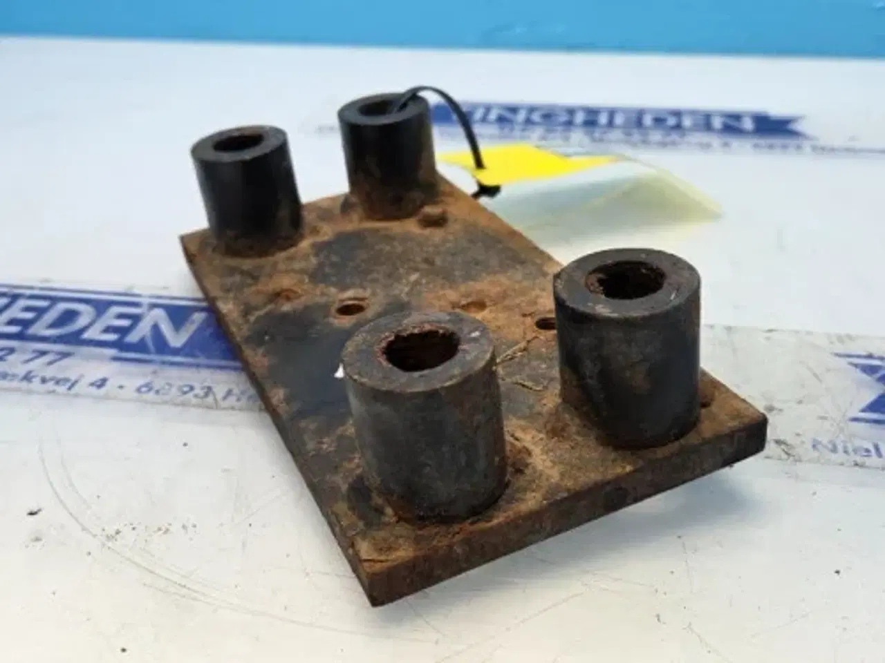 Billede 5 - Massey Ferguson 6290 Plade L. 3785050M1