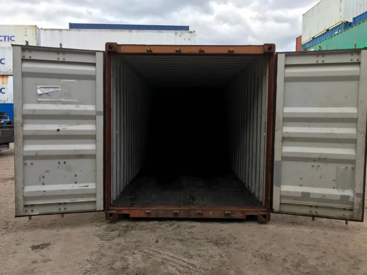 Billede 4 - 40 fods DC Container Står på Sjælland-