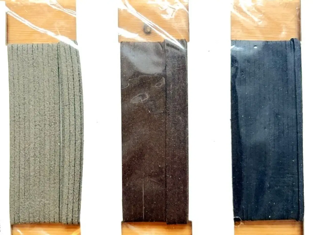 Billede 3 - Helt ny pakke med imiteret ruskindssnøre