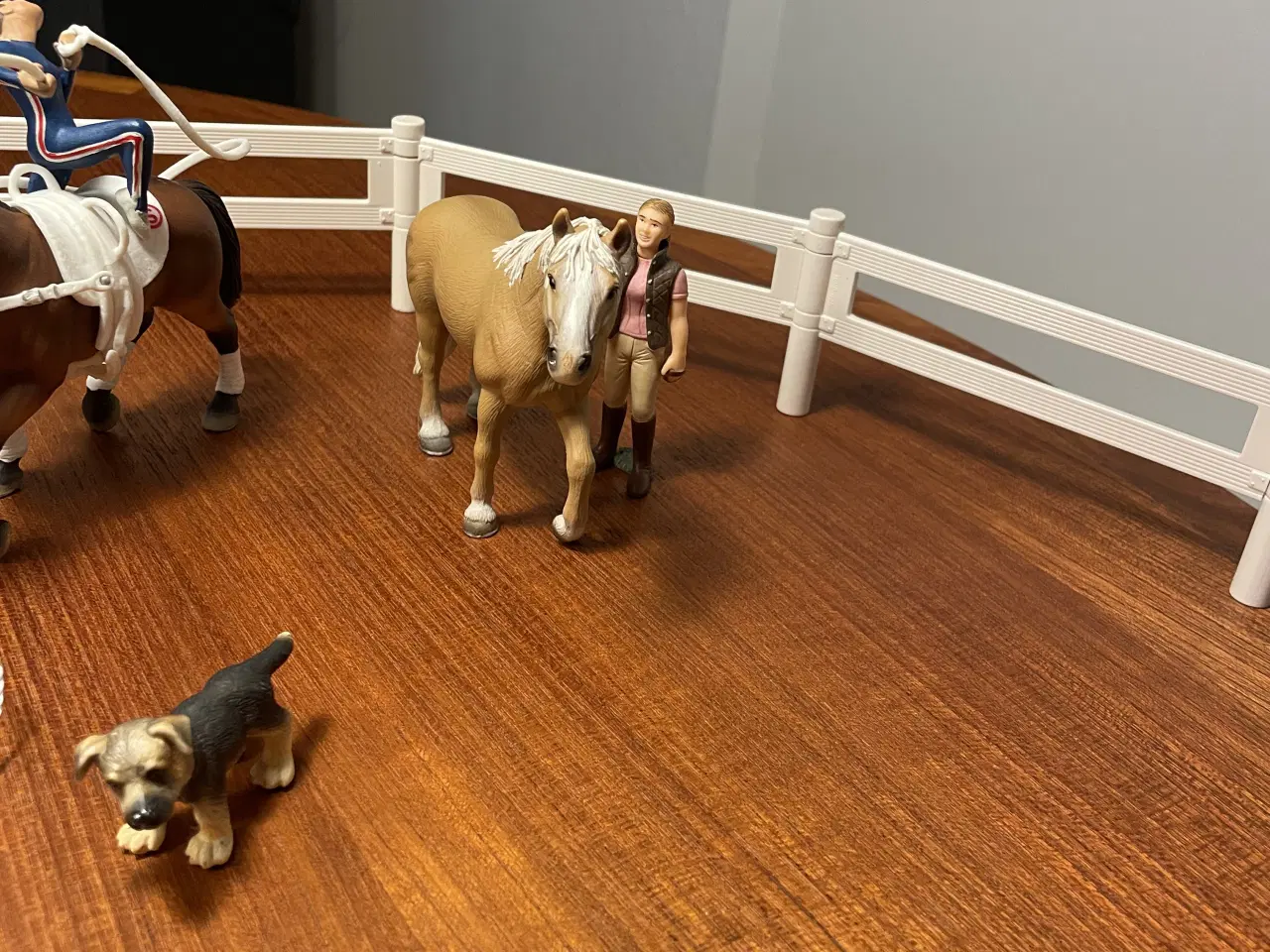 Billede 4 - Schleich heste, ryttere, hund og fold