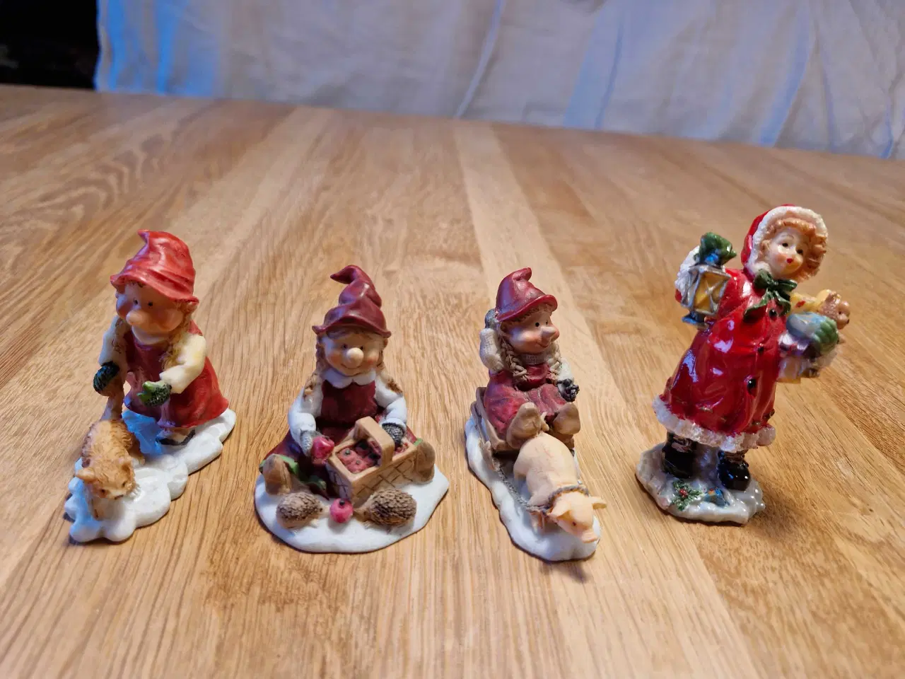 Billede 3 - Nr.2.  13 ældre nisse figurer 