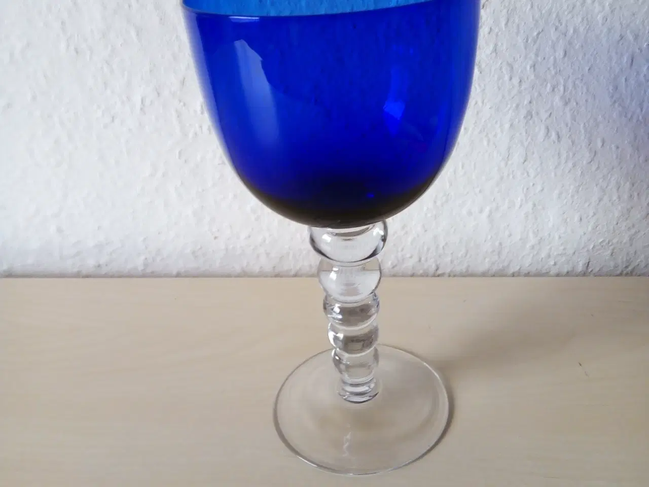 Billede 4 - vaser/kande/skål/lysestage i blå glas