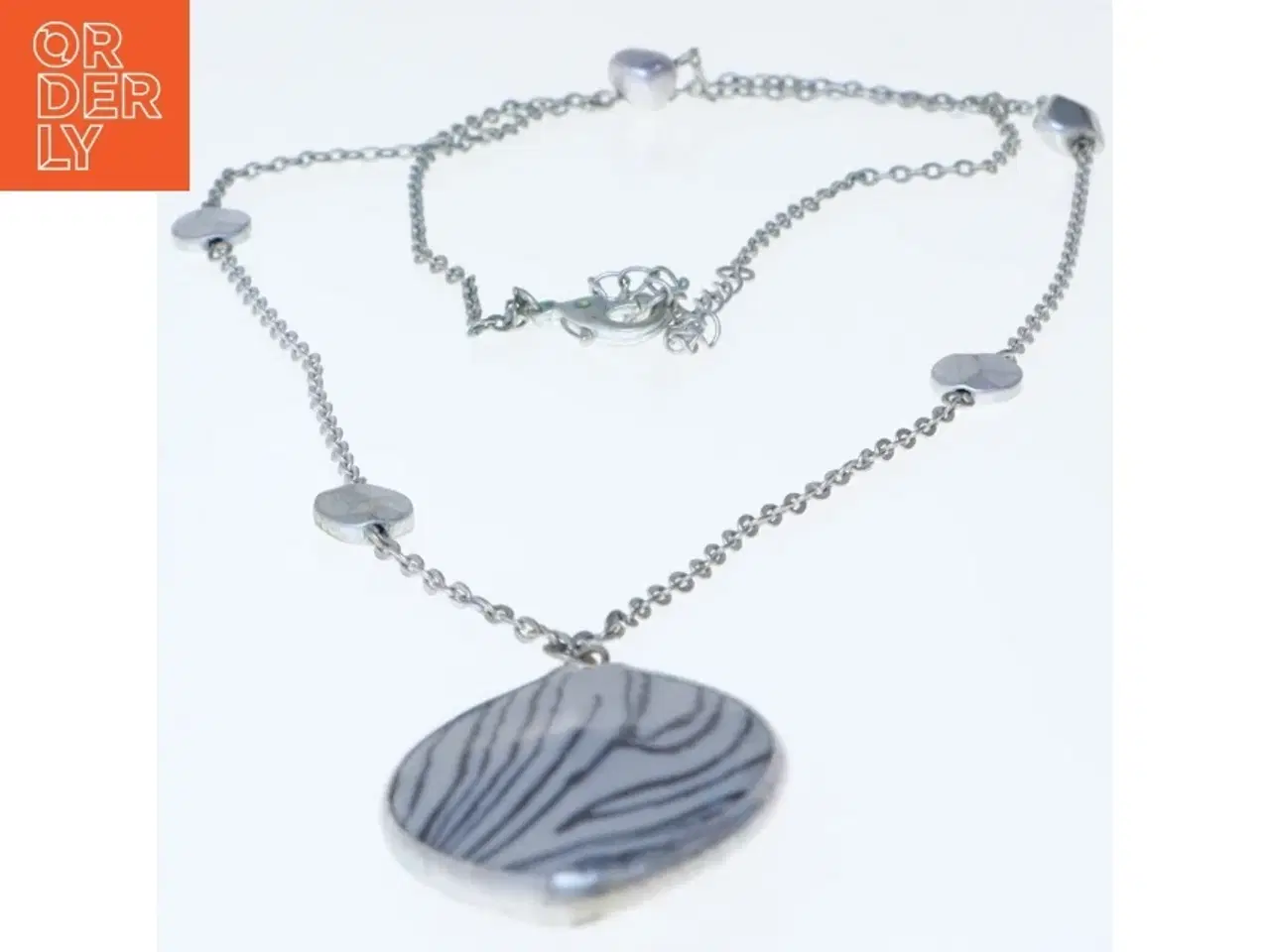 Billede 1 - Halskæde med vedhæng (str. 84 cm)